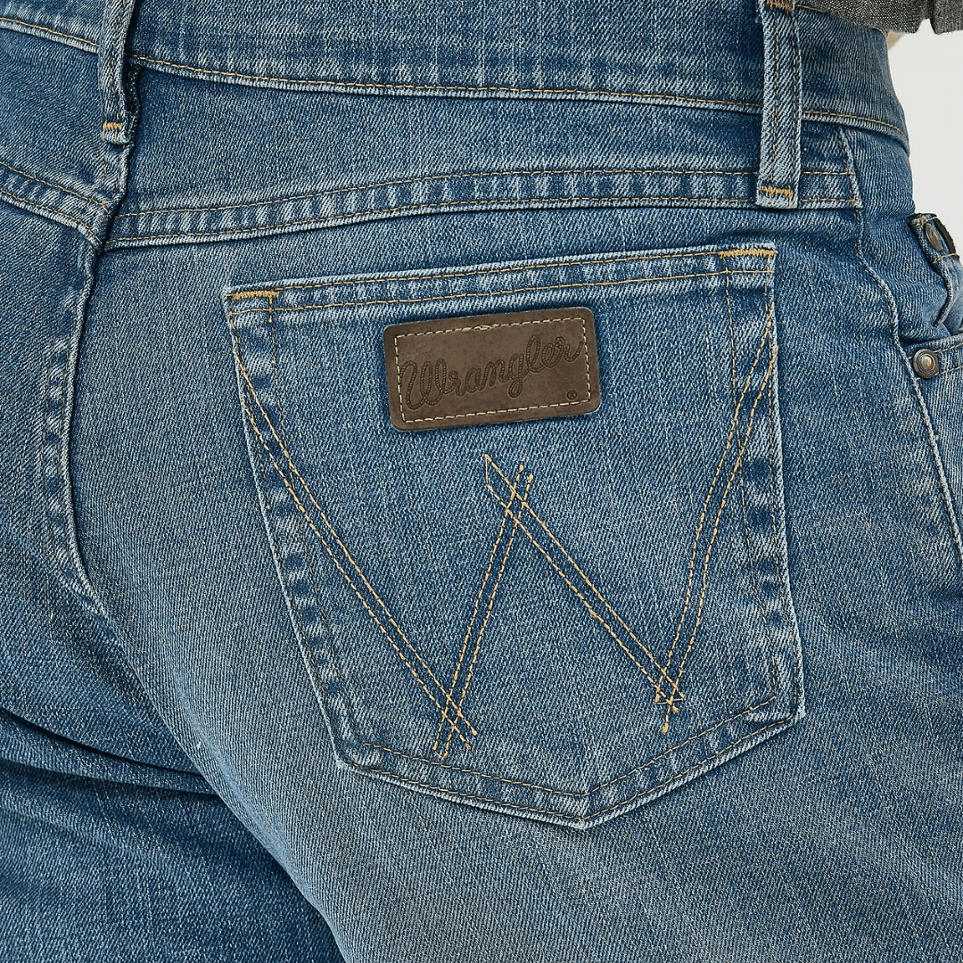 wrangler Men's Cody Johnson Advanced Comfort 01 Competition Relaxed Fit Jean - Jack N Jeans