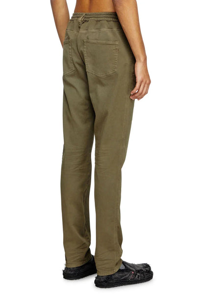 Diesel Slim Regular Waist 2062 D-Strukt Joggjeans® - Jack N Jeans