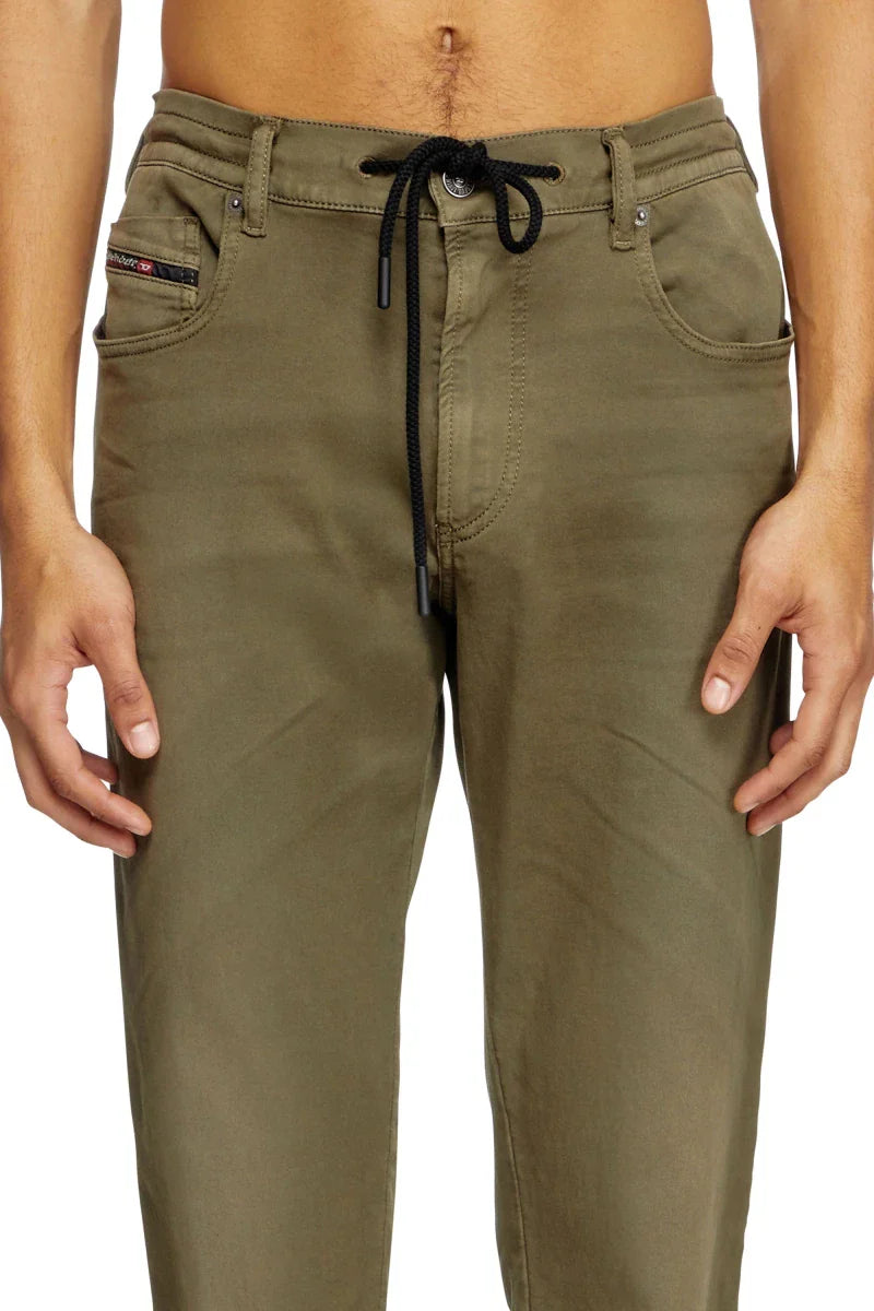 Diesel Slim Regular Waist 2062 D-Strukt Joggjeans® - Jack N Jeans